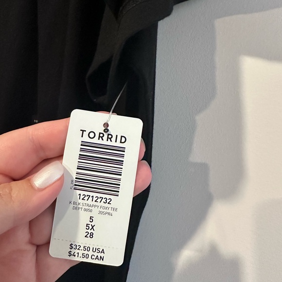 Torrid - NWT - Foxy Strappy Short Sleeve Tee 5XL - Picture 4 of 5